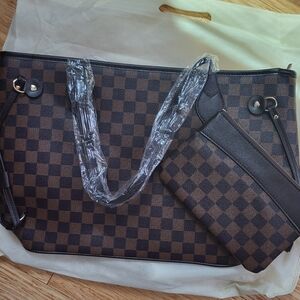 Classic Brown Checkered Tote Bag with Pouch - Women